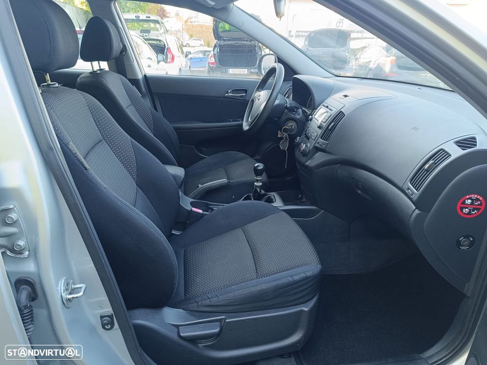 Hyundai i30 1.6 CRDI Classic - 7
