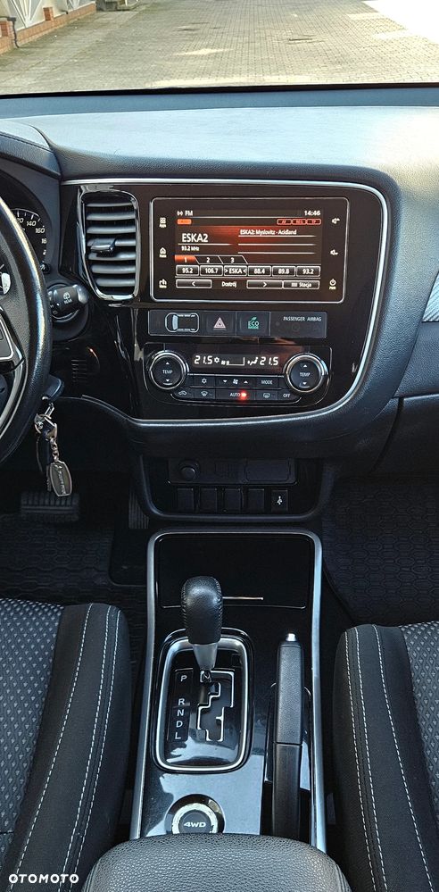 Mitsubishi Outlander 2.0 Intense 4WD CVT - 19