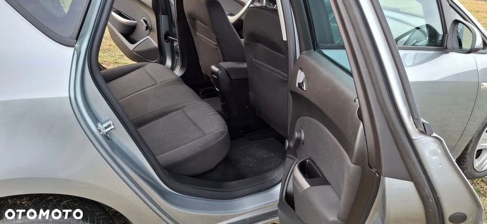 Opel Astra 1.4 Active EU6 - 23