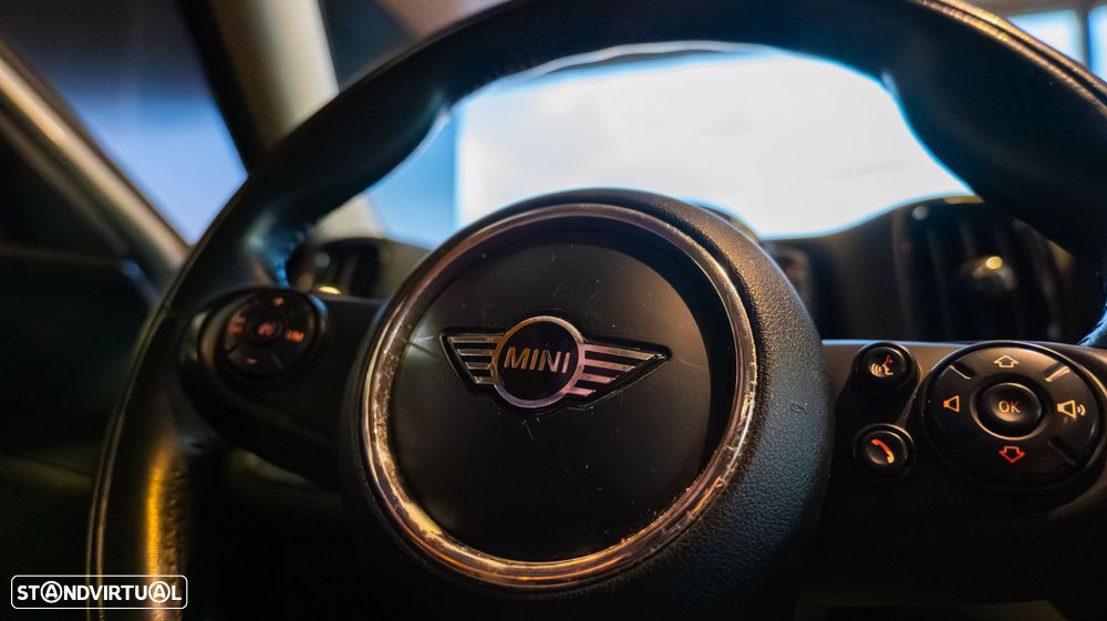 MINI Countryman Cooper D Auto - 18