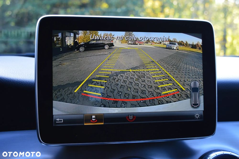 Mercedes-Benz CLA 250 4-Matic AMG Line - 27