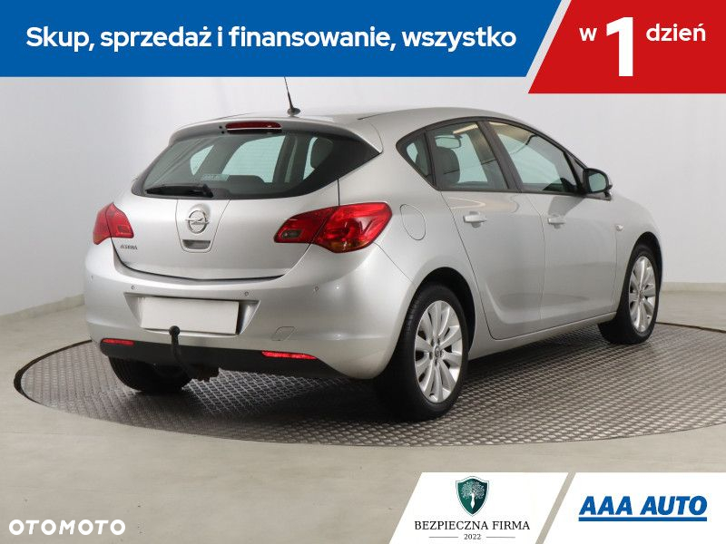 Opel Astra - 6