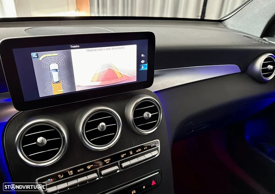 Mercedes-Benz GLC 300 e 4Matic - 21