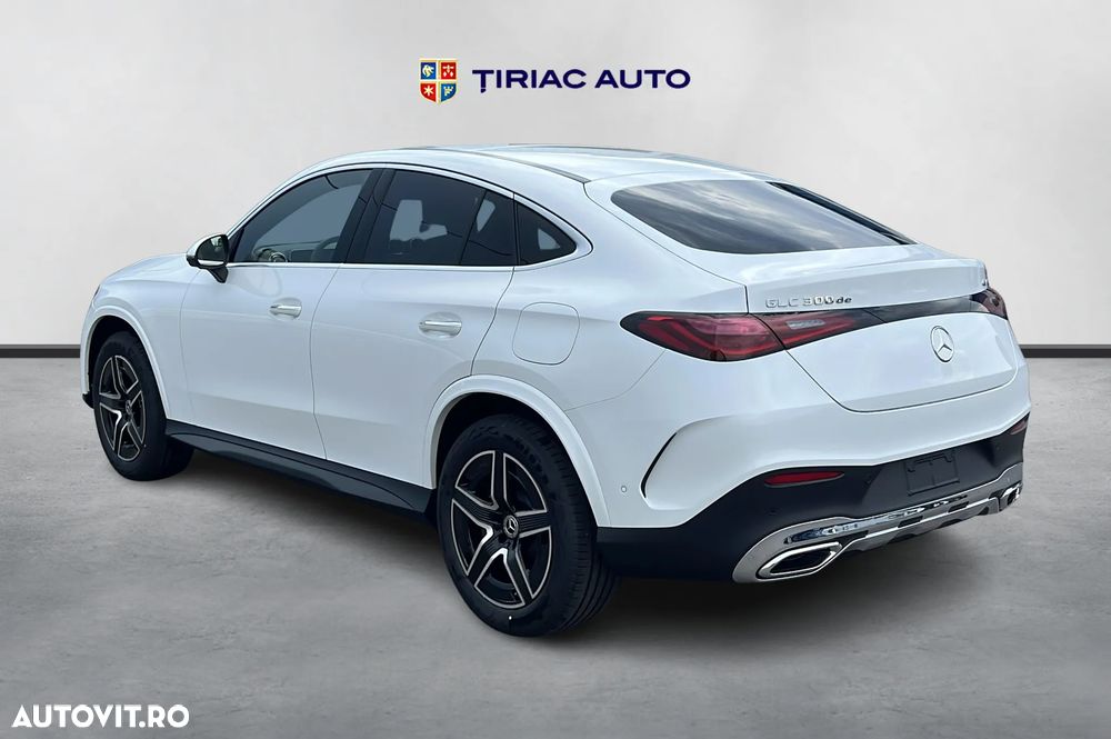 Mercedes-Benz GLC 300 de 4MATIC PHEV - 2