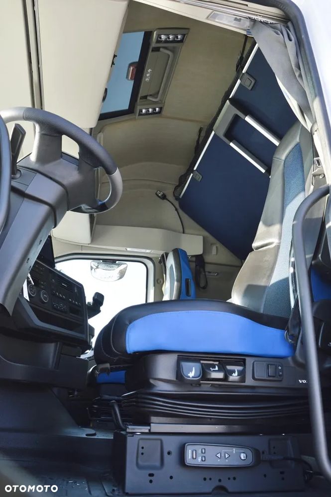Volvo FH 500 XL / FULL LED / KLIMA POST / ALUSY / ZŁOTY KONTRAKT - 25