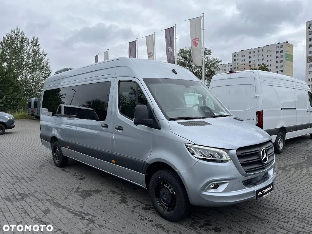 Mercedes-Benz Sprinter - 1