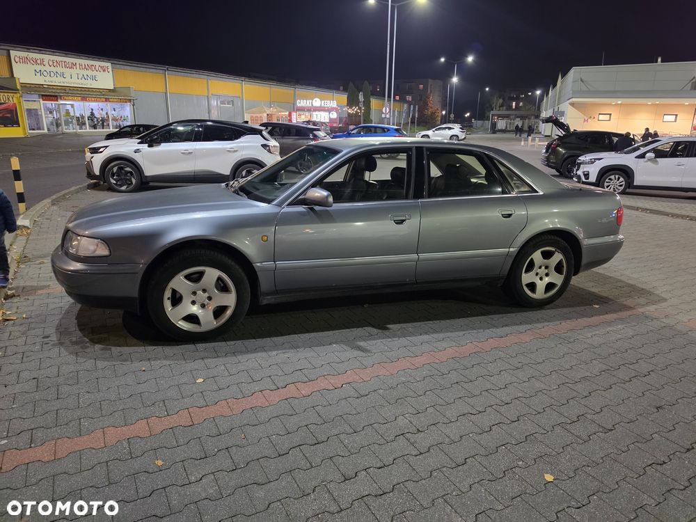 Audi A8 - 3