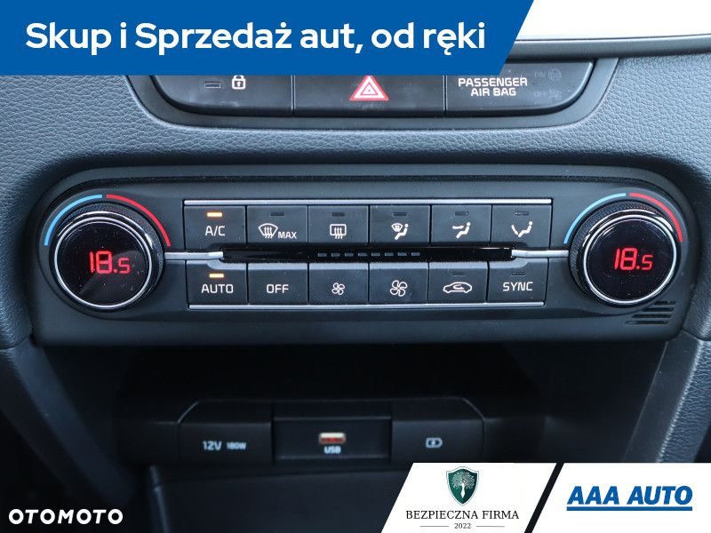 Kia Ceed - 14