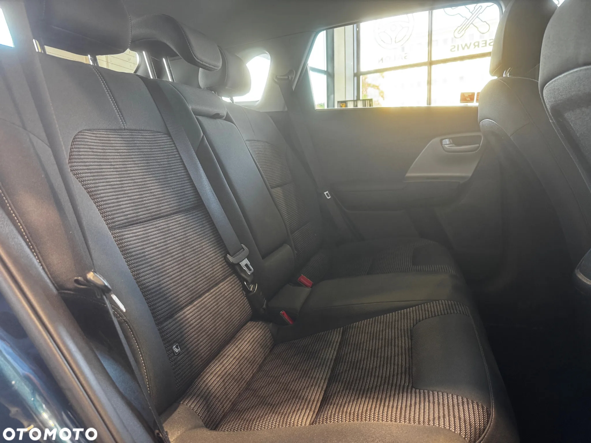 Kia Niro 1.6 GDI Hybrid L Business Line - 16