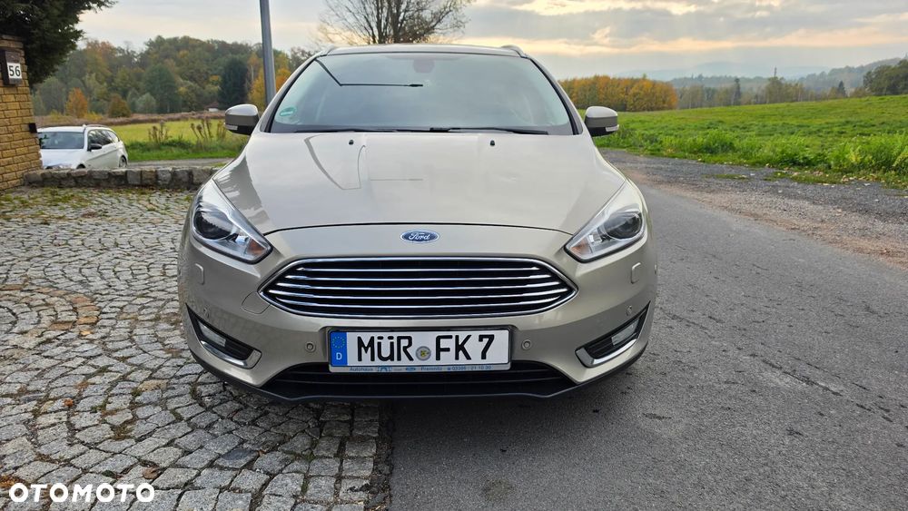 Ford Focus 2015 photo 2
