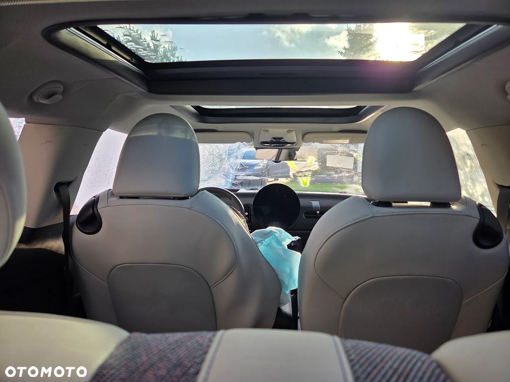 MINI Cooper S Essential Trim - 6