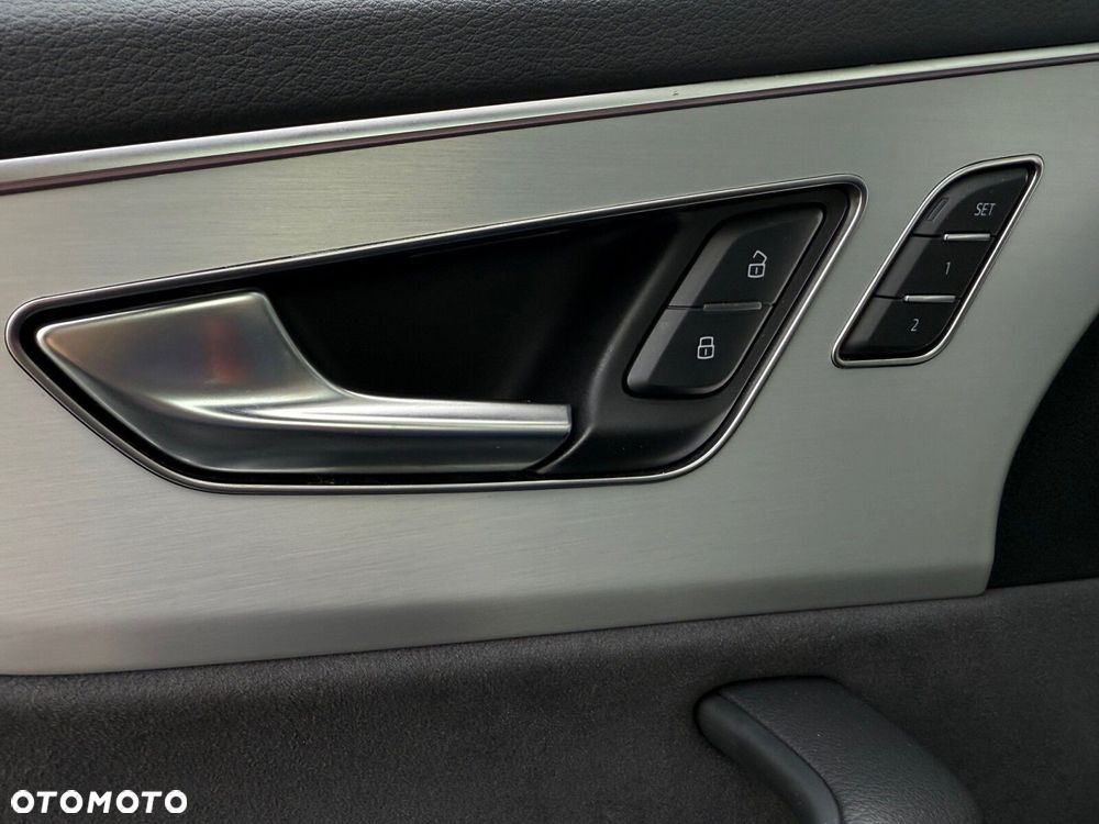 Audi Q8 - 18