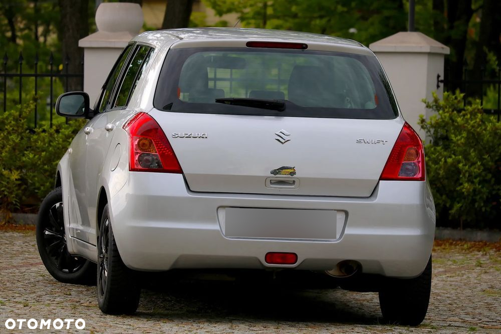 Suzuki Swift 1.3 Sunlight Edition - 22