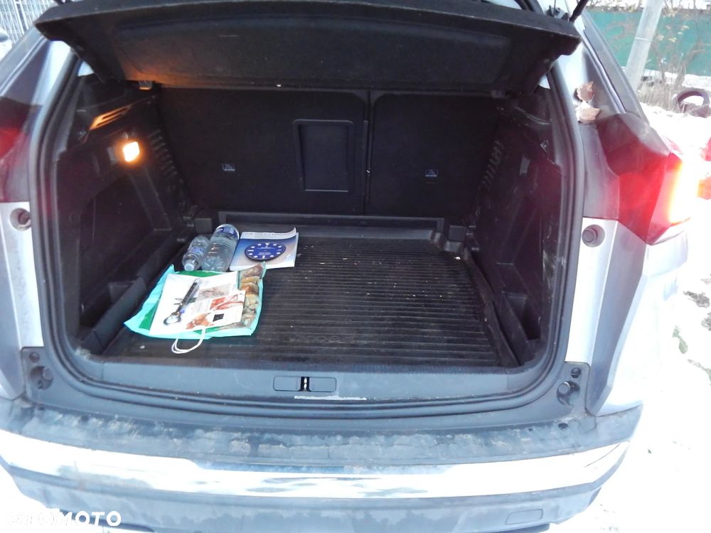 Peugeot 3008 PureTech 130 Stop & Start GPF EAT8 Allure Business-Paket - 10