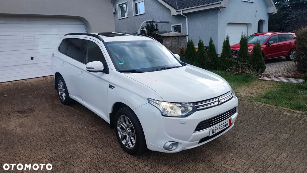 Mitsubishi Outlander 2.0 4WD Top - 34