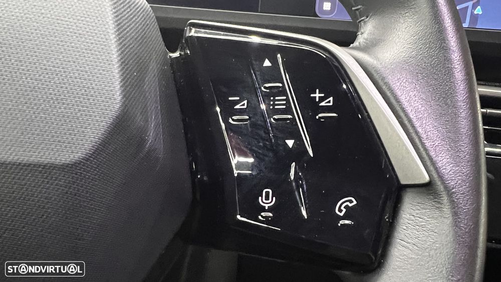 Peugeot 5008 1.2 Hybrid Allure e-DCS6 - 37