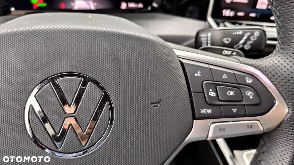 Volkswagen Golf - 16