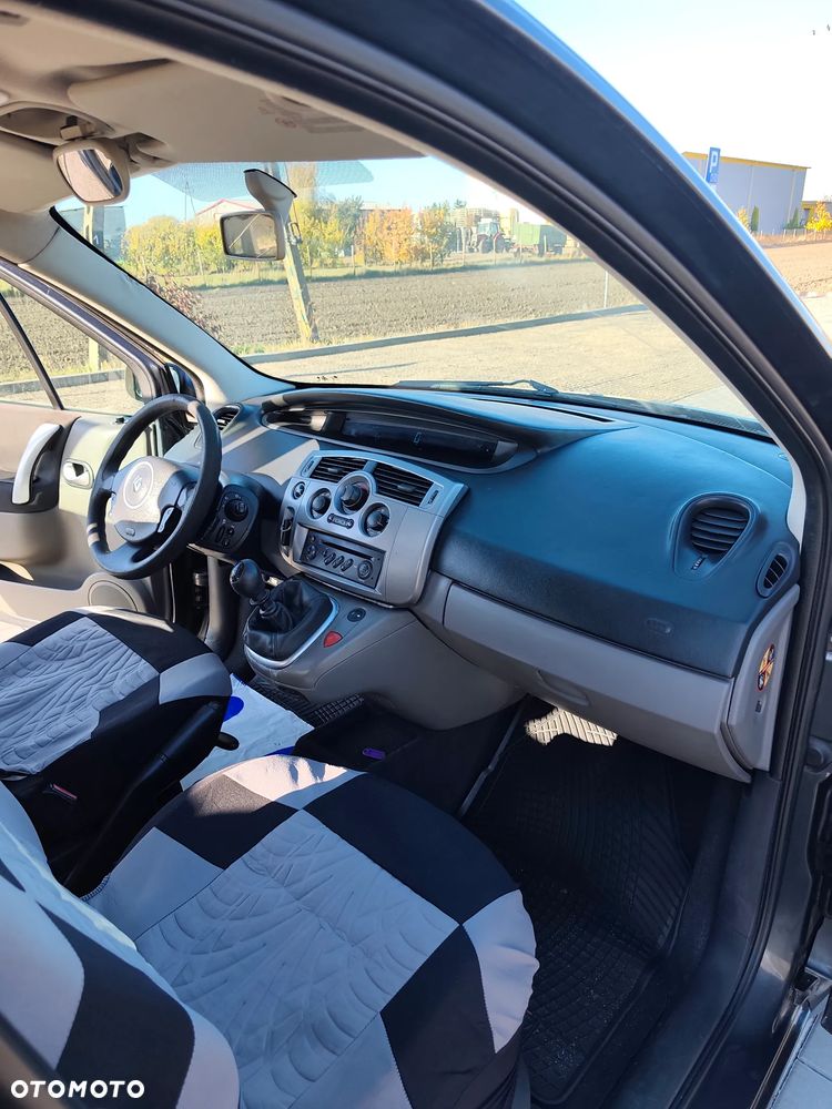 Renault Scenic - 15