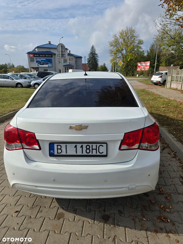 Chevrolet Cruze 1.7 D LT+ - 10