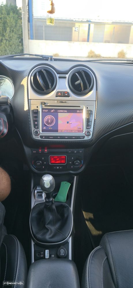 Alfa Romeo MiTo - 8