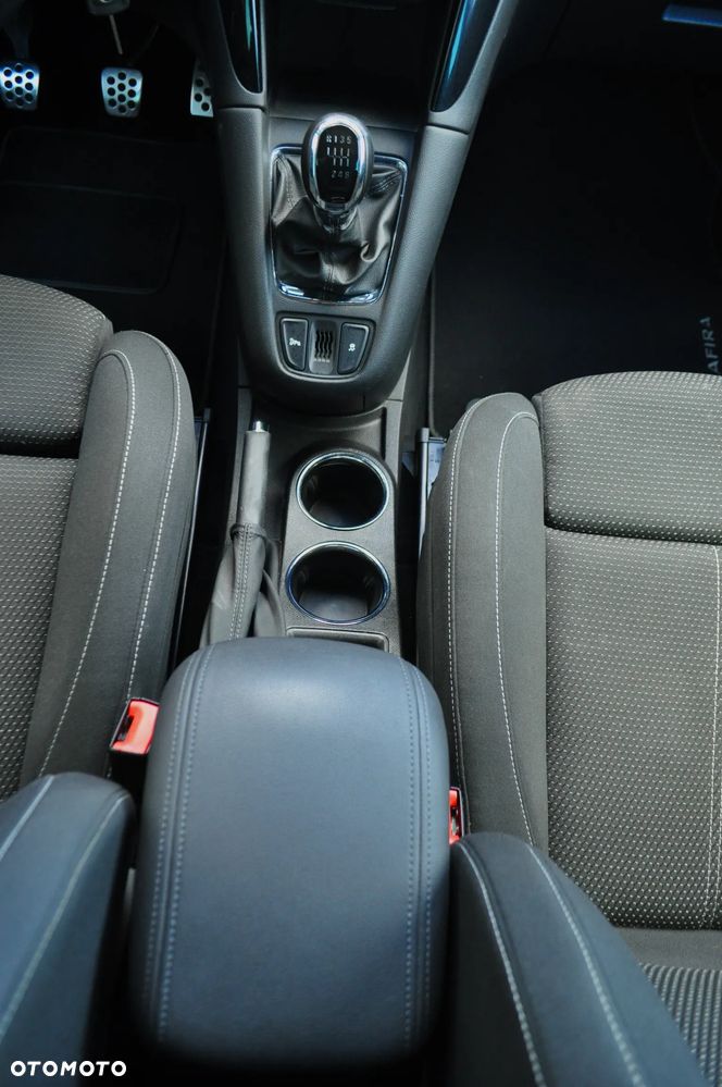Opel Zafira - 23