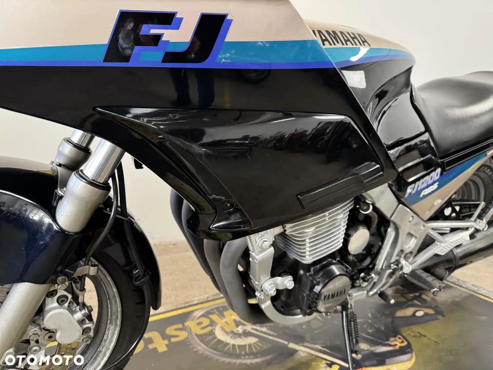 Yamaha FJ - 19