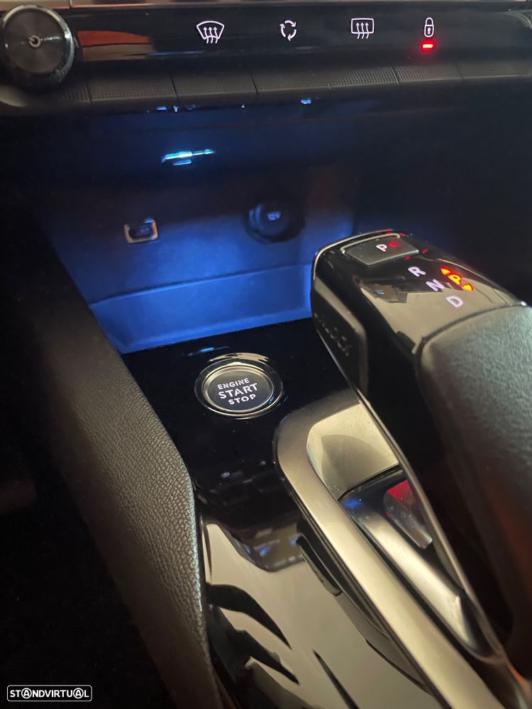 Peugeot 3008 PureTech 130 Stop & Start GPF EAT8 Allure - 51
