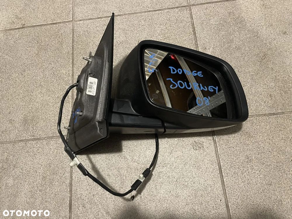 LUSTERKO PRAWE DODGE JOURNEY 5PIN