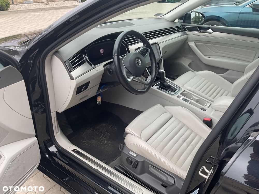 Volkswagen Passat 2.0 TSI Elegance DSG - 10
