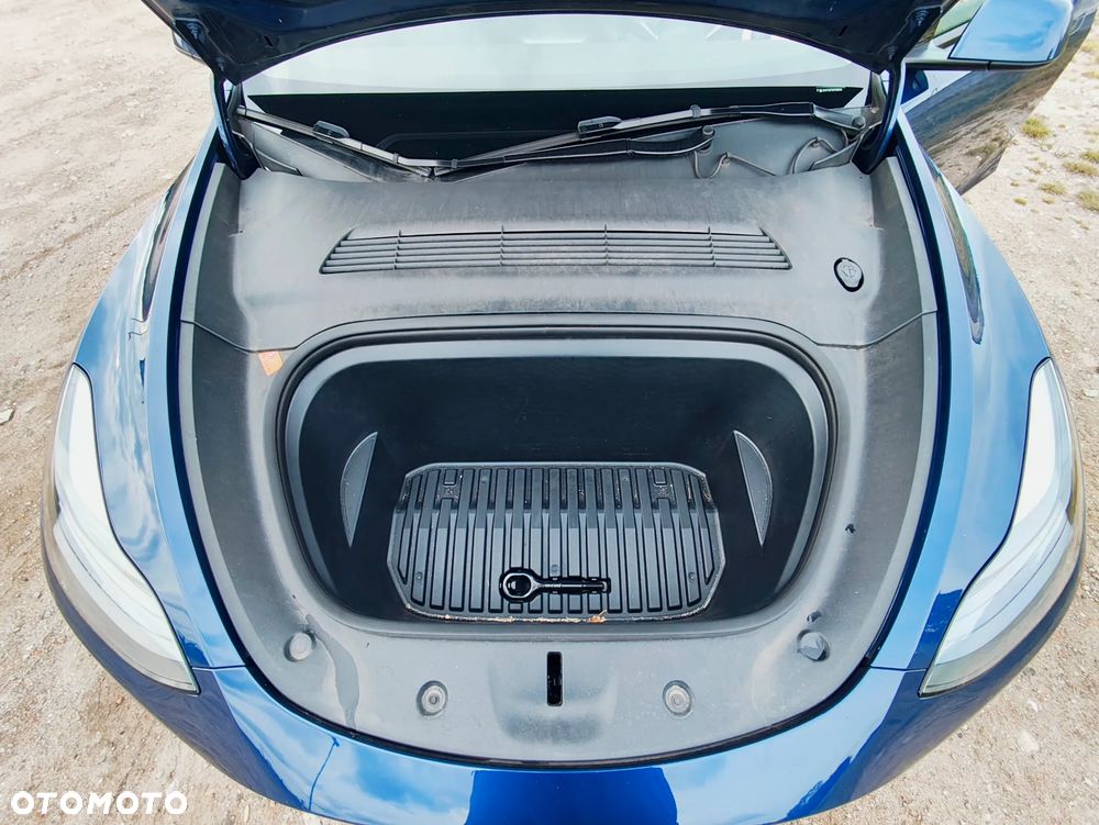 Tesla Model Y Standard - 28