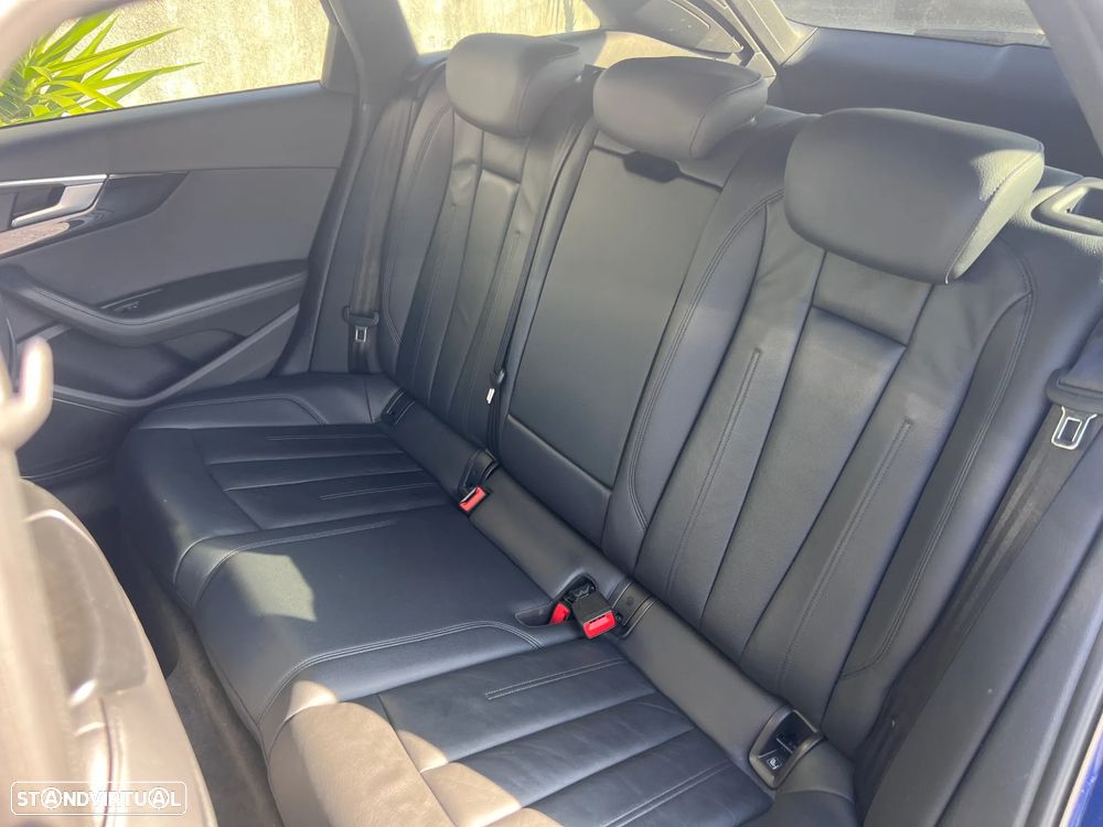 Audi A4 2.0 TDI S-line S tronic - 18