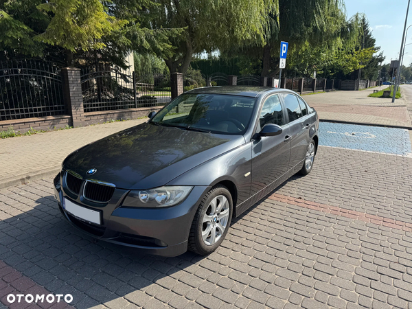 BMW Seria 3 320i