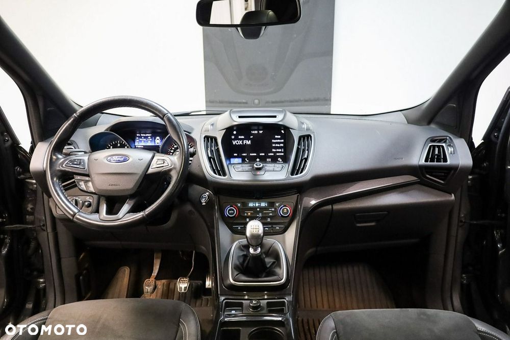 Ford Kuga 2.0 TDCi 4x2 ST-Line - 13