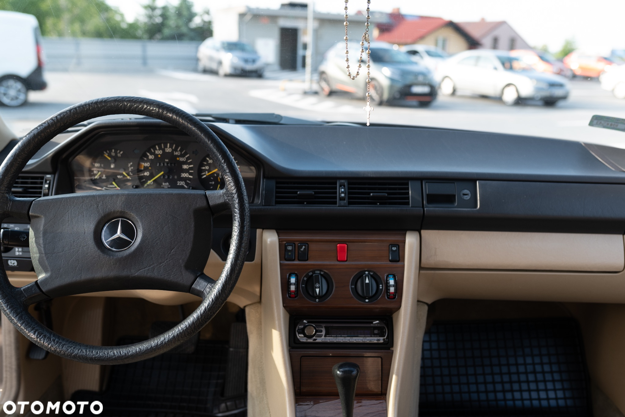 Mercedes-Benz Klasa E 260 4-Matic - 3