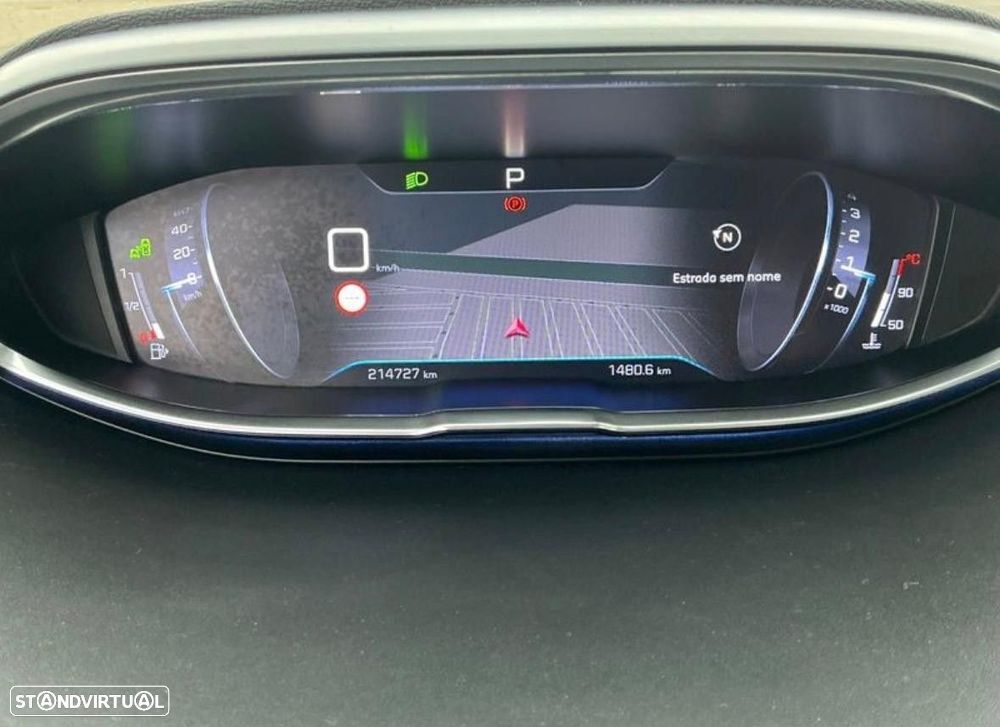 Peugeot 5008 1.5 BlueHDi Allure EAT8 - 21