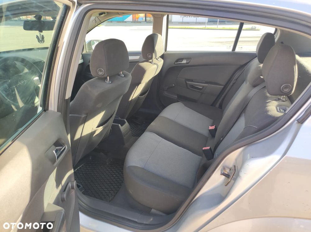 Opel Astra III 1.7 CDTI Elegance - 26