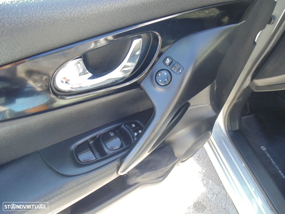 Nissan Qashqai 1.6 dCi Tekna Premium 18 360 - 26