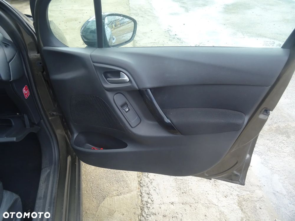 Citroen c3 2013 Lakier(KDK) na częśći zderzak drzwi klapa - 7