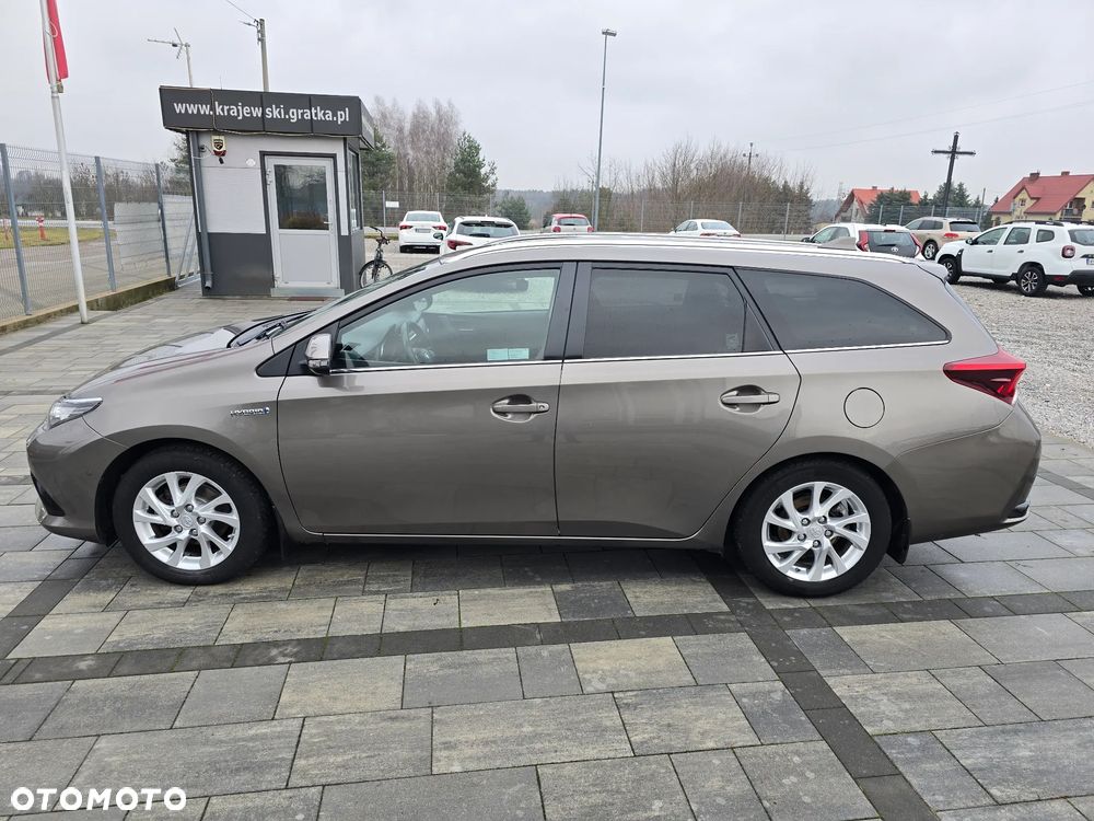 Toyota Auris Hybrid 135 Premium - 9