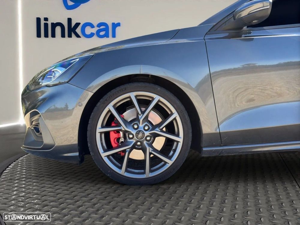 Ford Focus 2.3 EcoBoost S&S ST - 24
