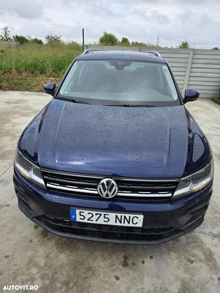 Volkswagen Tiguan - 1