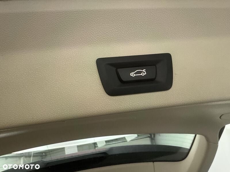 BMW X3 xDrive20d - 23