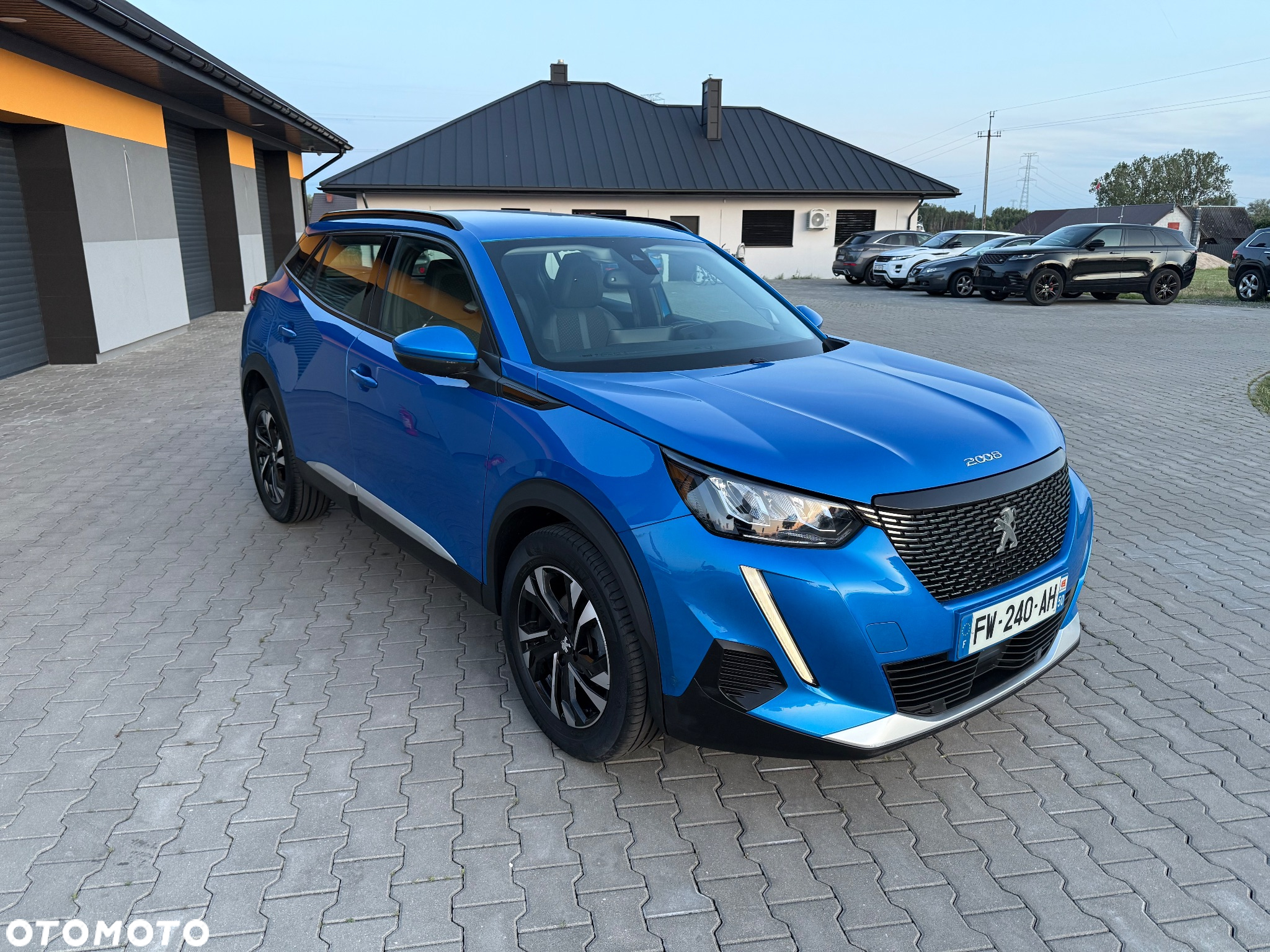 Peugeot 2008 1.2 PureTech Allure S&S - 12