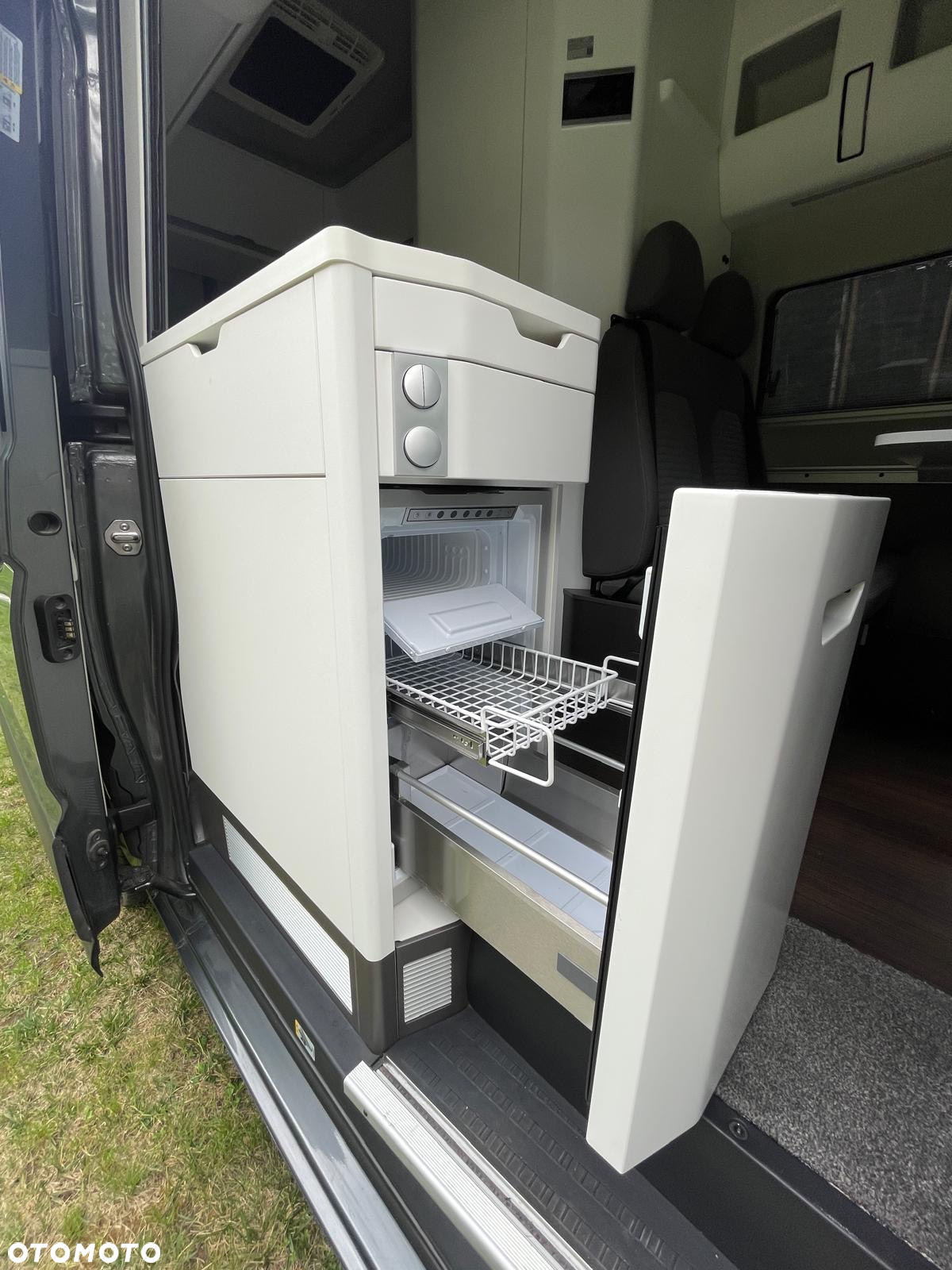 Volkswagen Crafter Grand California 600 - 16