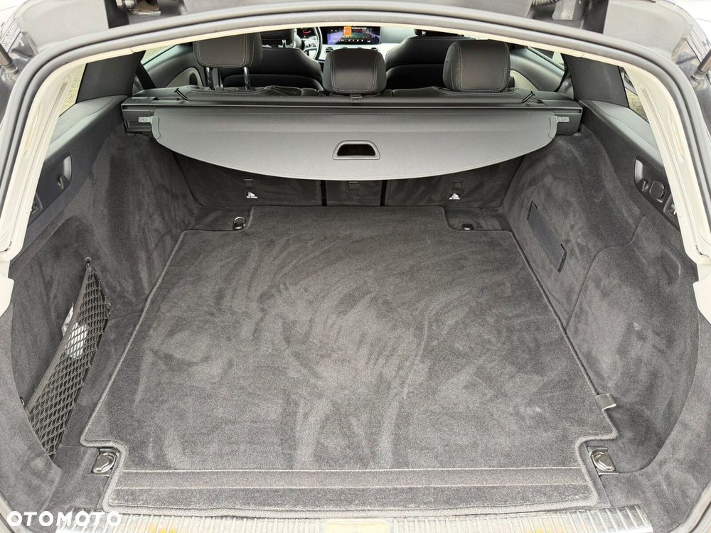 Mercedes-Benz Klasa E 220 d 4-Matic AMG/Avantgarde - 31
