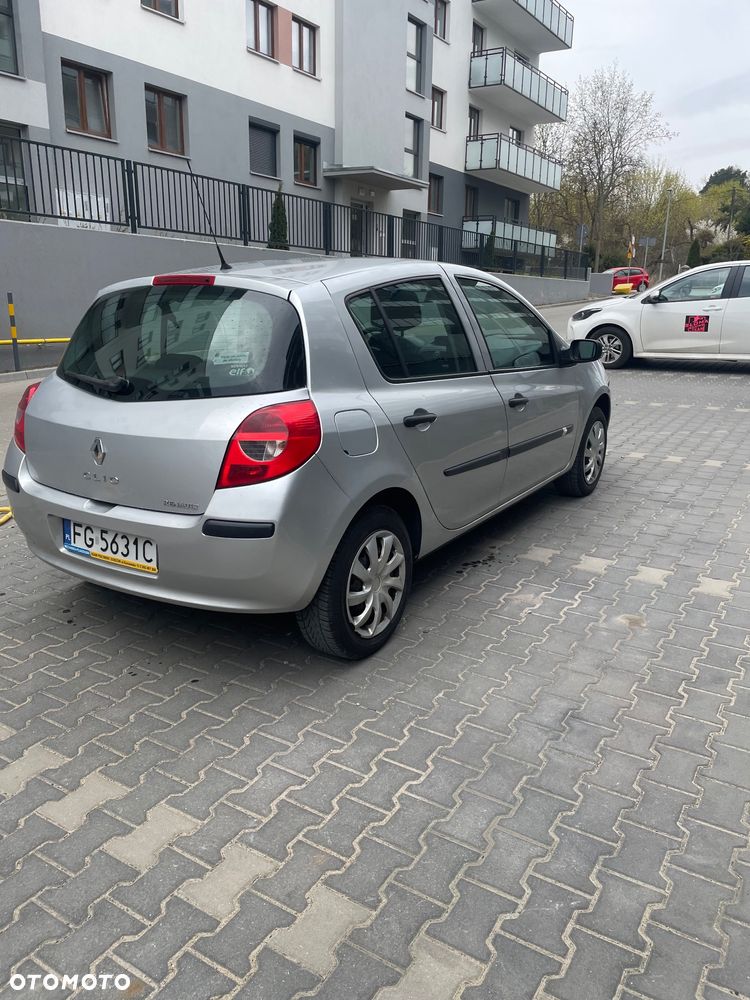Renault Clio - 5
