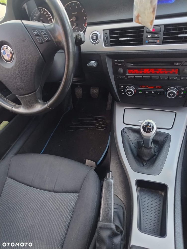BMW Seria 3 - 10