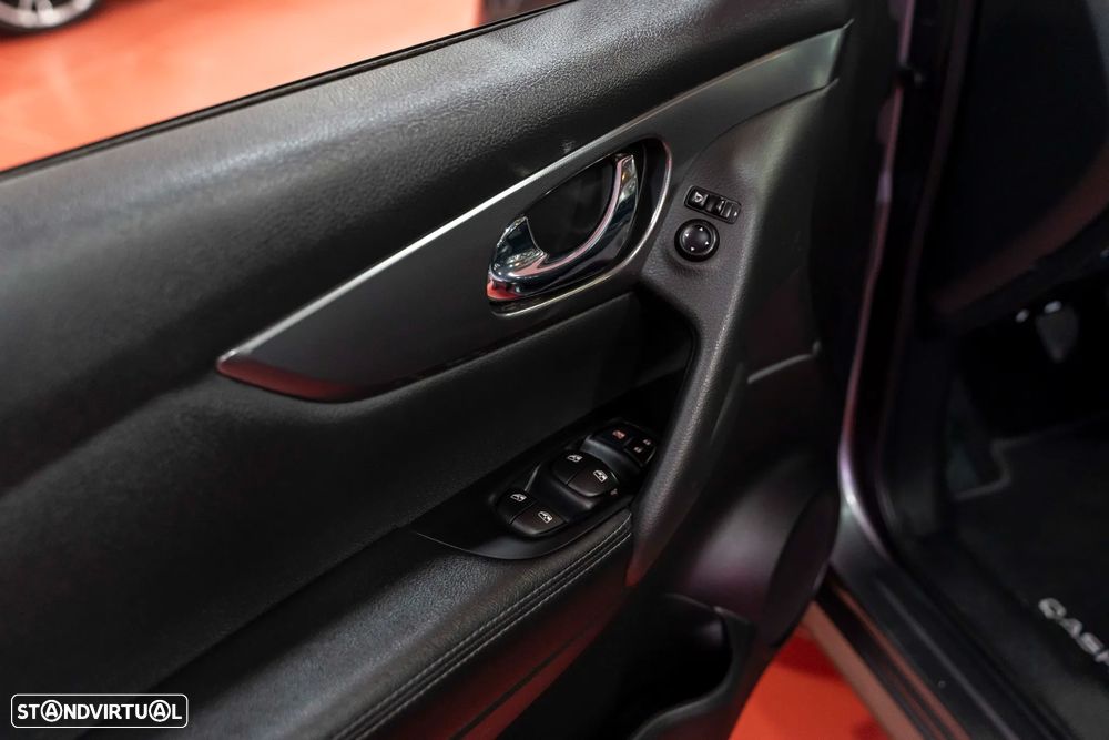 Nissan Qashqai 1.3 DIG-T N-Connecta J18 - 8