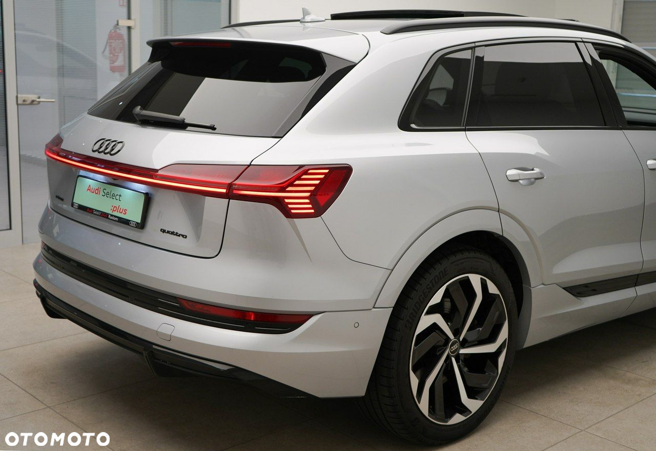 Audi e-tron - 9