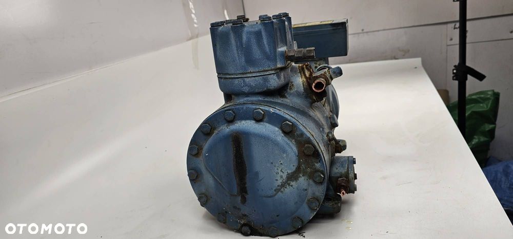 AGREGAT CHŁODNICZY THERMO KING 1020777 V-700 MAX - 4